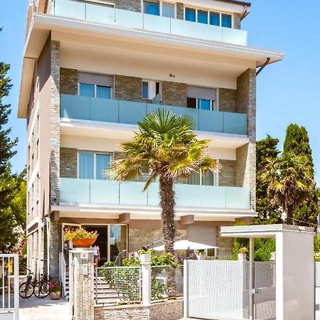 Hotel Villa Del Mare Сенигаллия Экстерьер фото